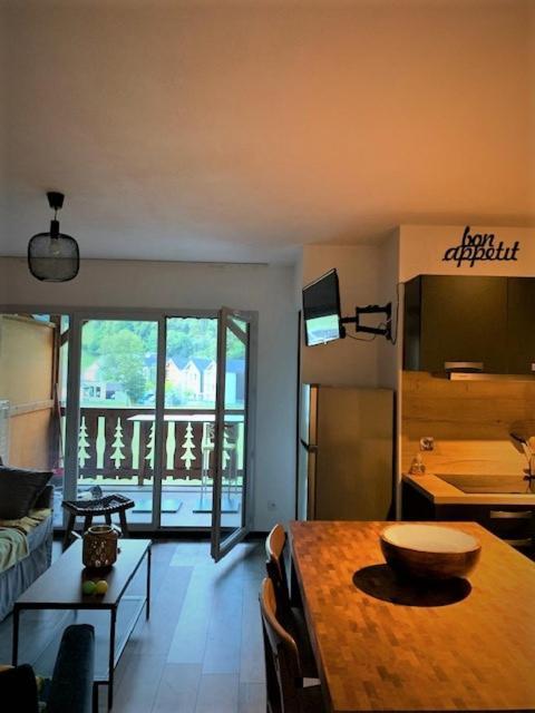 Appartement Tt Confort Au Coeur Des Montagnes Vue Sur Les Montagnes II Wifi Лю-Сен-Совер Екстер'єр фото